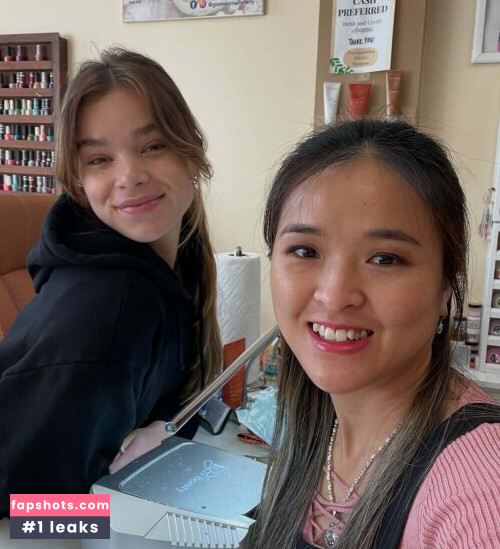 Hailee Steinfeld gallery photo #483