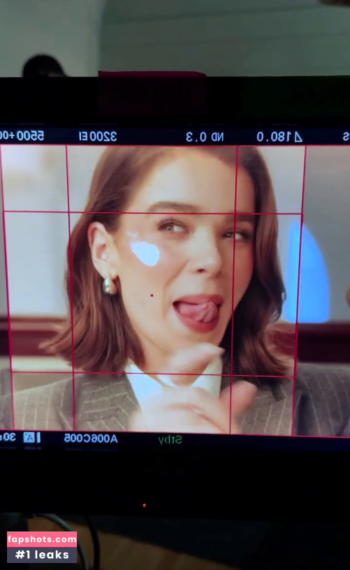 Hailee Steinfeld gallery photo #488