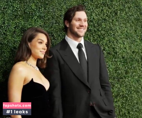 Hailee Steinfeld gallery photo #493