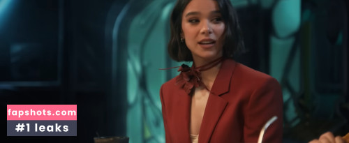 Hailee Steinfeld gallery photo #547