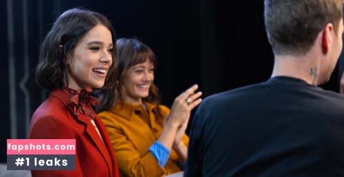 Hailee Steinfeld gallery photo #564