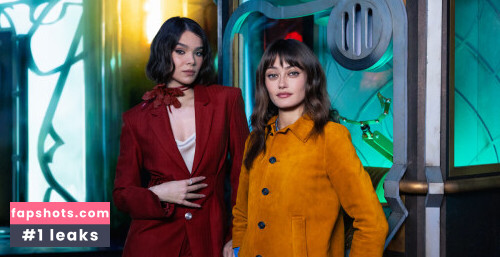 Hailee Steinfeld gallery photo #565