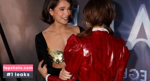 Hailee Steinfeld gallery photo #601