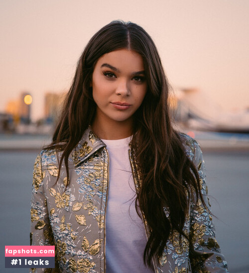 Hailee Steinfeld gallery photo #612