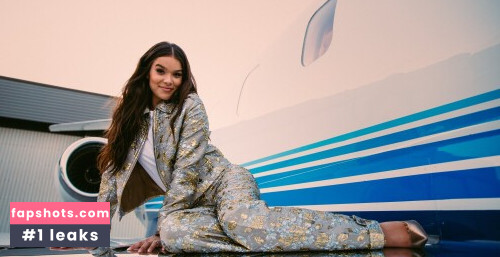 Hailee Steinfeld gallery photo #614