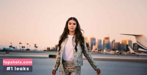 Hailee Steinfeld gallery photo #615