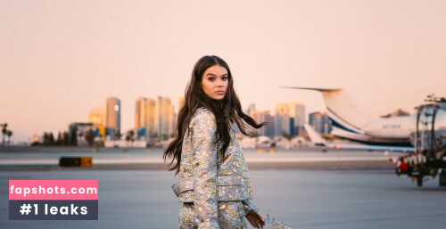 Hailee Steinfeld gallery photo #617