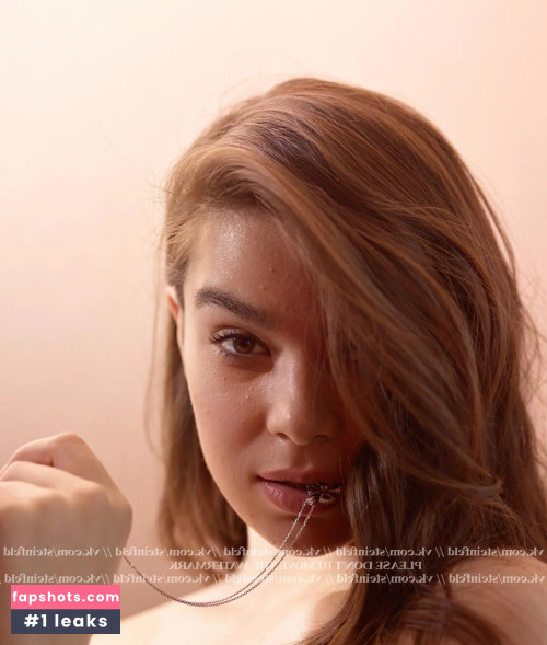 Hailee Steinfeld gallery photo #650