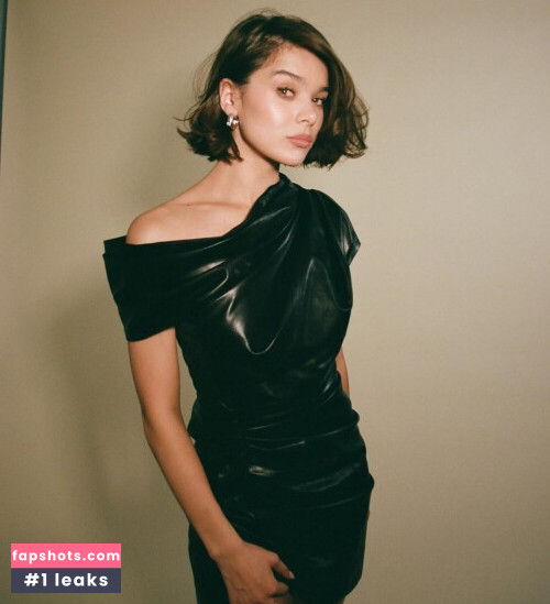 Hailee Steinfeld gallery photo #653