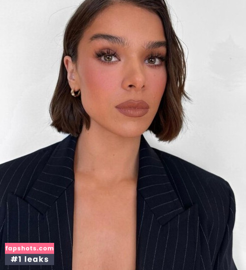 Hailee Steinfeld gallery photo #702