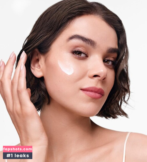 Hailee Steinfeld gallery photo #708