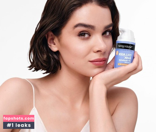 Hailee Steinfeld gallery photo #710