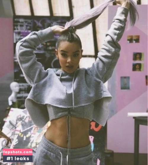 Hailee Steinfeld gallery photo #743