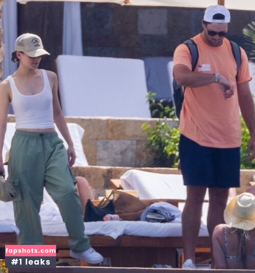 Hailee Steinfeld gallery photo #753