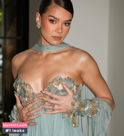 Hailee Steinfeld gallery photo #766