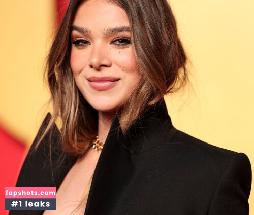 Hailee Steinfeld gallery photo #795