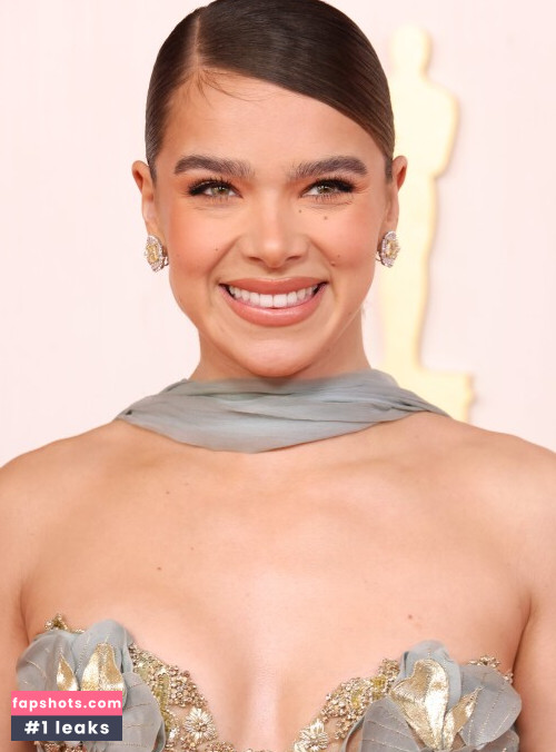 Hailee Steinfeld gallery photo #799