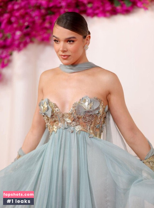 Hailee Steinfeld gallery photo #818