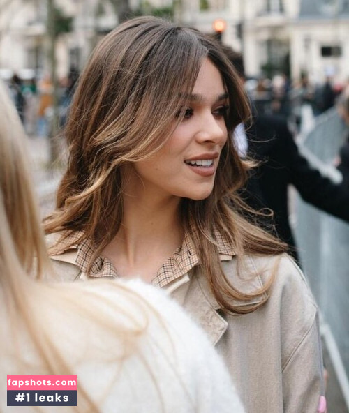 Hailee Steinfeld gallery photo #831