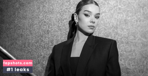 Hailee Steinfeld gallery photo #899