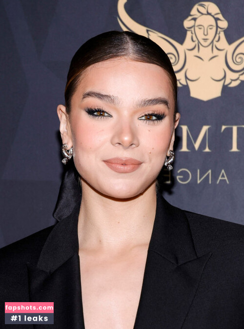 Hailee Steinfeld gallery photo #904