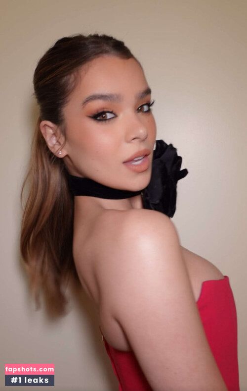 Hailee Steinfeld gallery photo #908