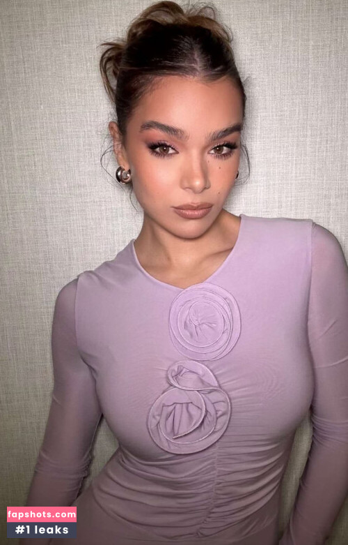 Hailee Steinfeld gallery photo #913