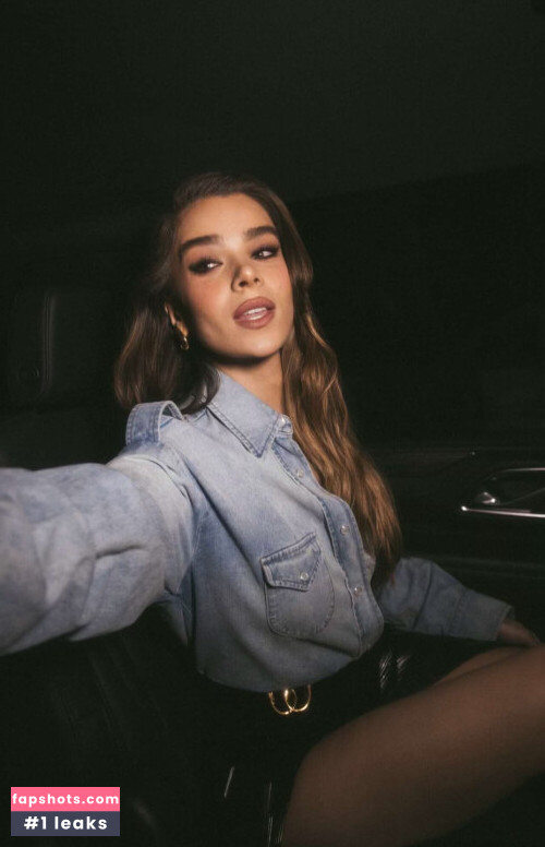 Hailee Steinfeld gallery photo #918