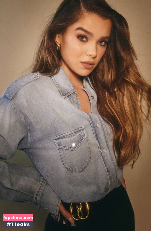 Hailee Steinfeld gallery photo #925