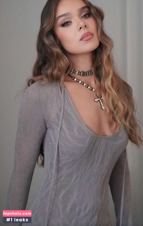 Hailee Steinfeld gallery photo #930