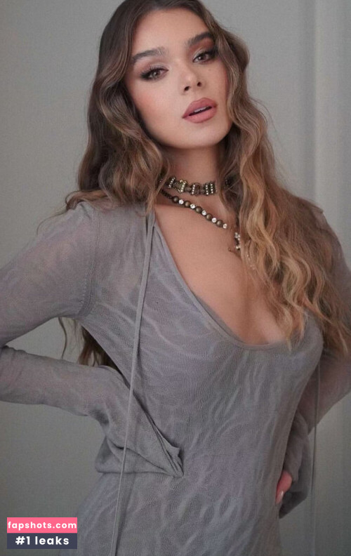 Hailee Steinfeld gallery photo #931