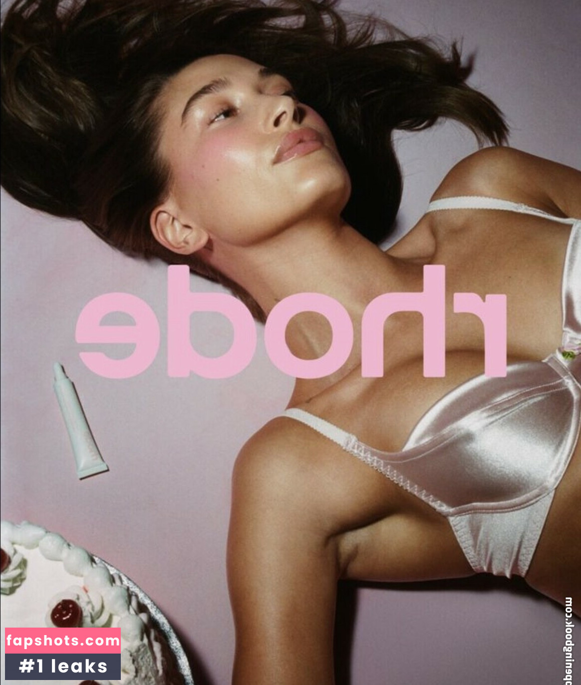 Hailey Baldwin Bieber gallery photo #175