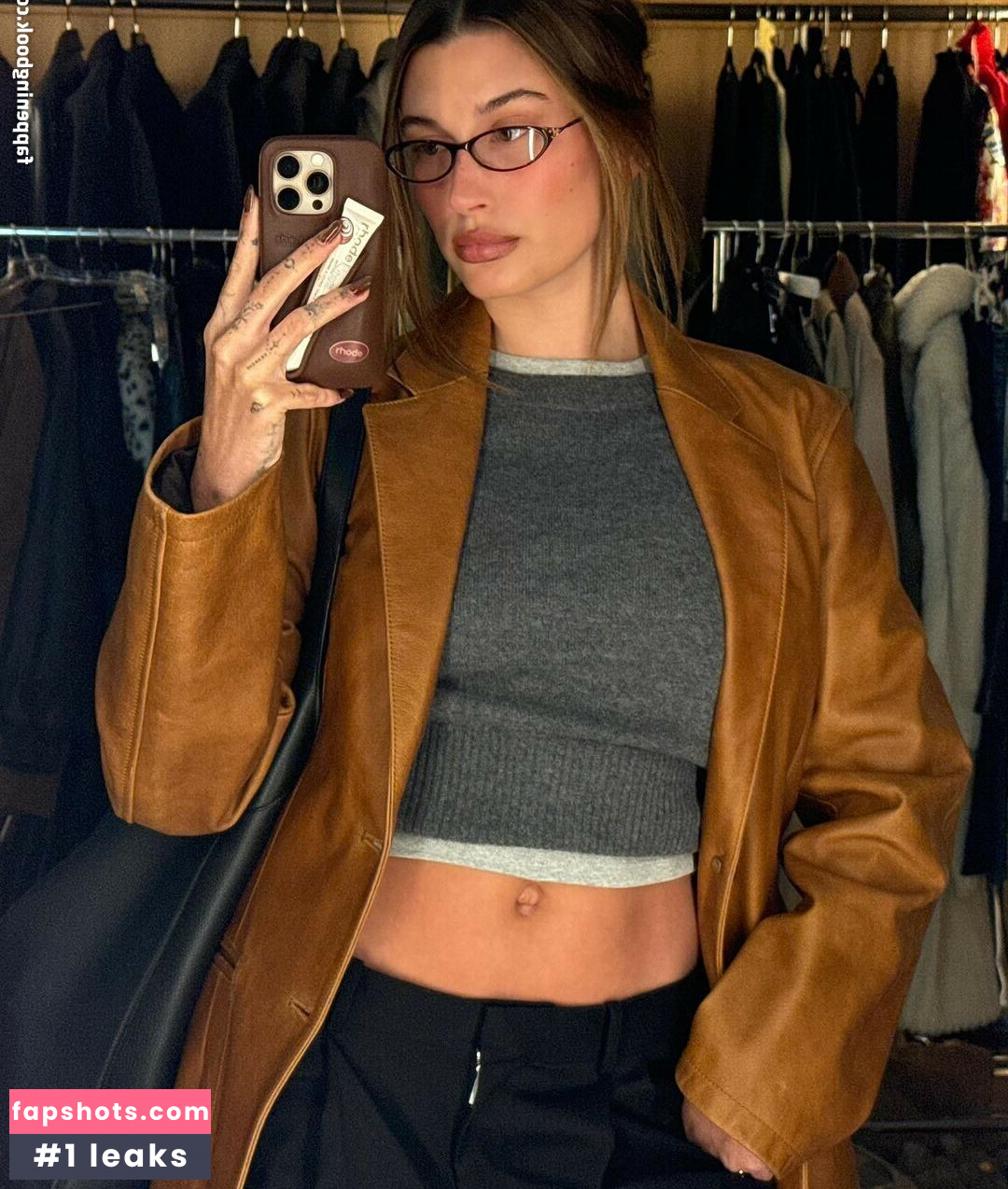 Hailey Baldwin Bieber gallery photo #43