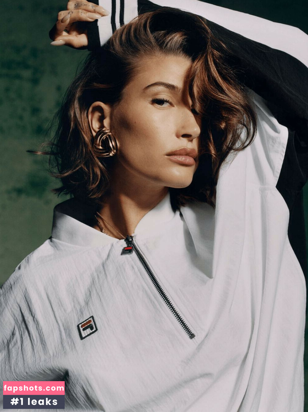 Hailey Baldwin Bieber gallery photo #61