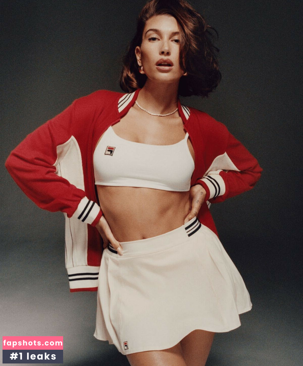 Hailey Baldwin Bieber gallery photo #71