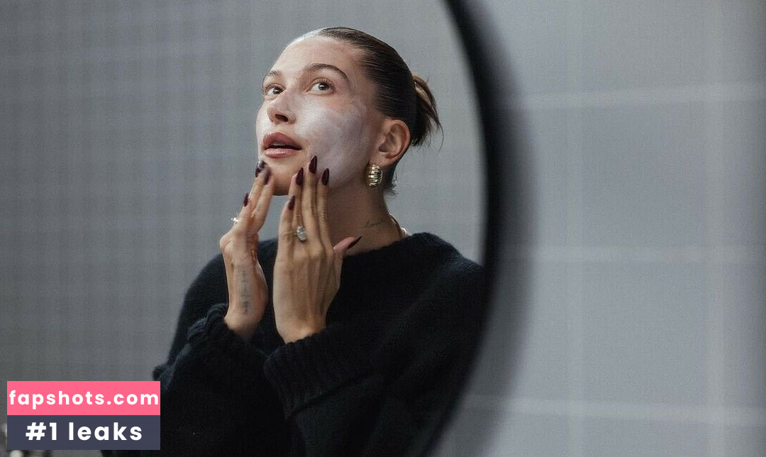 Hailey Baldwin Bieber gallery photo #84