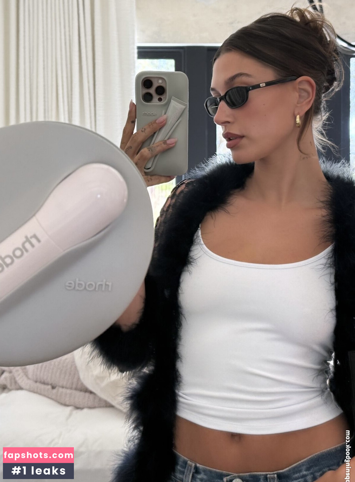 Hailey Baldwin Filtración Desnuda OnlyFans Foto #23 - Fapshots