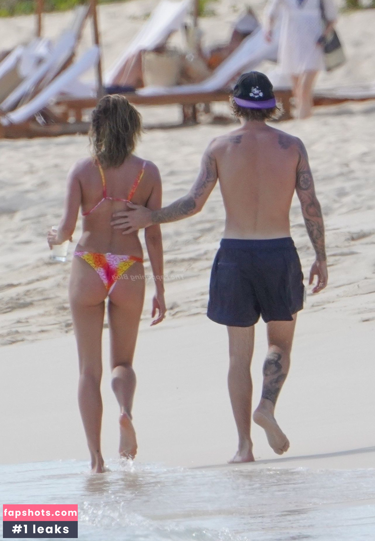 Hailey Baldwin gallery photo #246