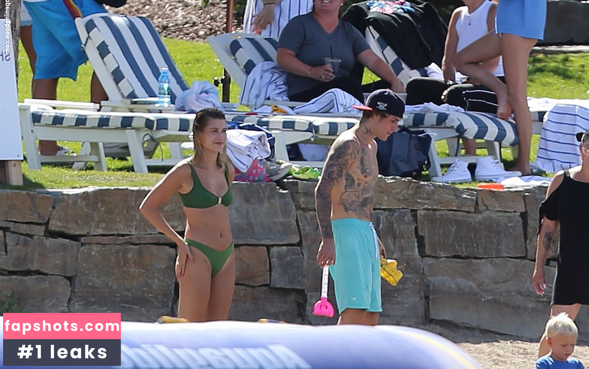 Hailey Baldwin gallery photo #312