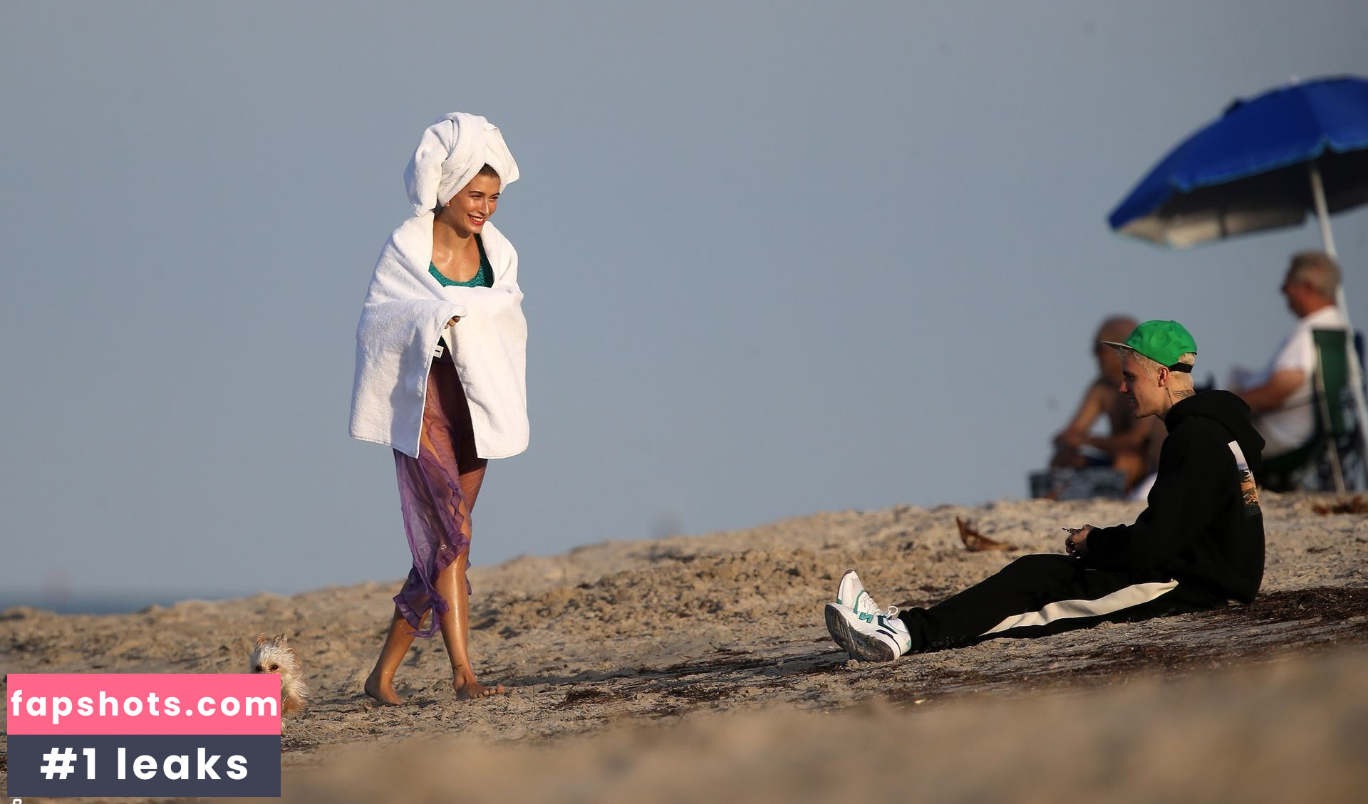 Hailey Baldwin gallery photo #435