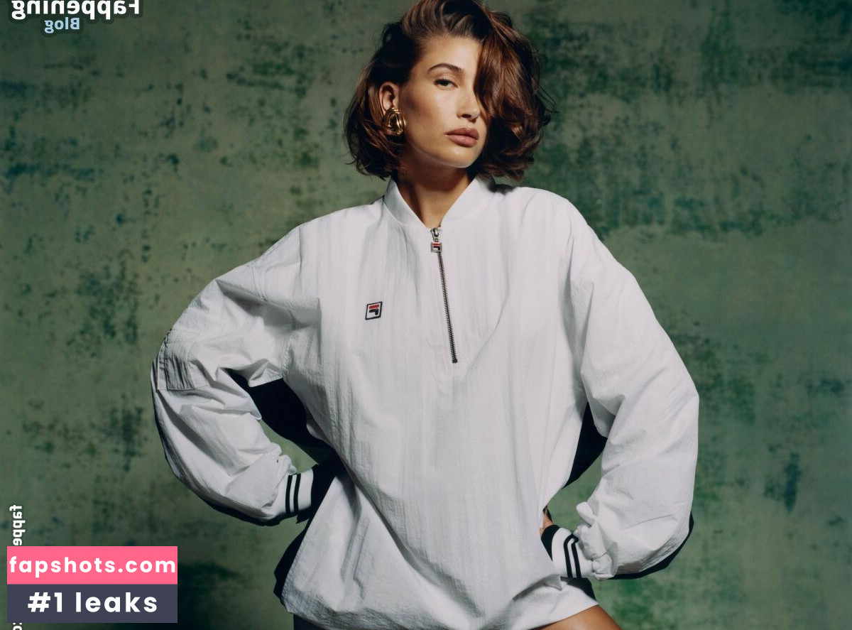 Hailey Bieber gallery photo #133