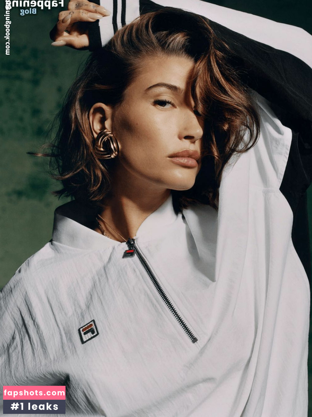 Hailey Bieber gallery photo #136