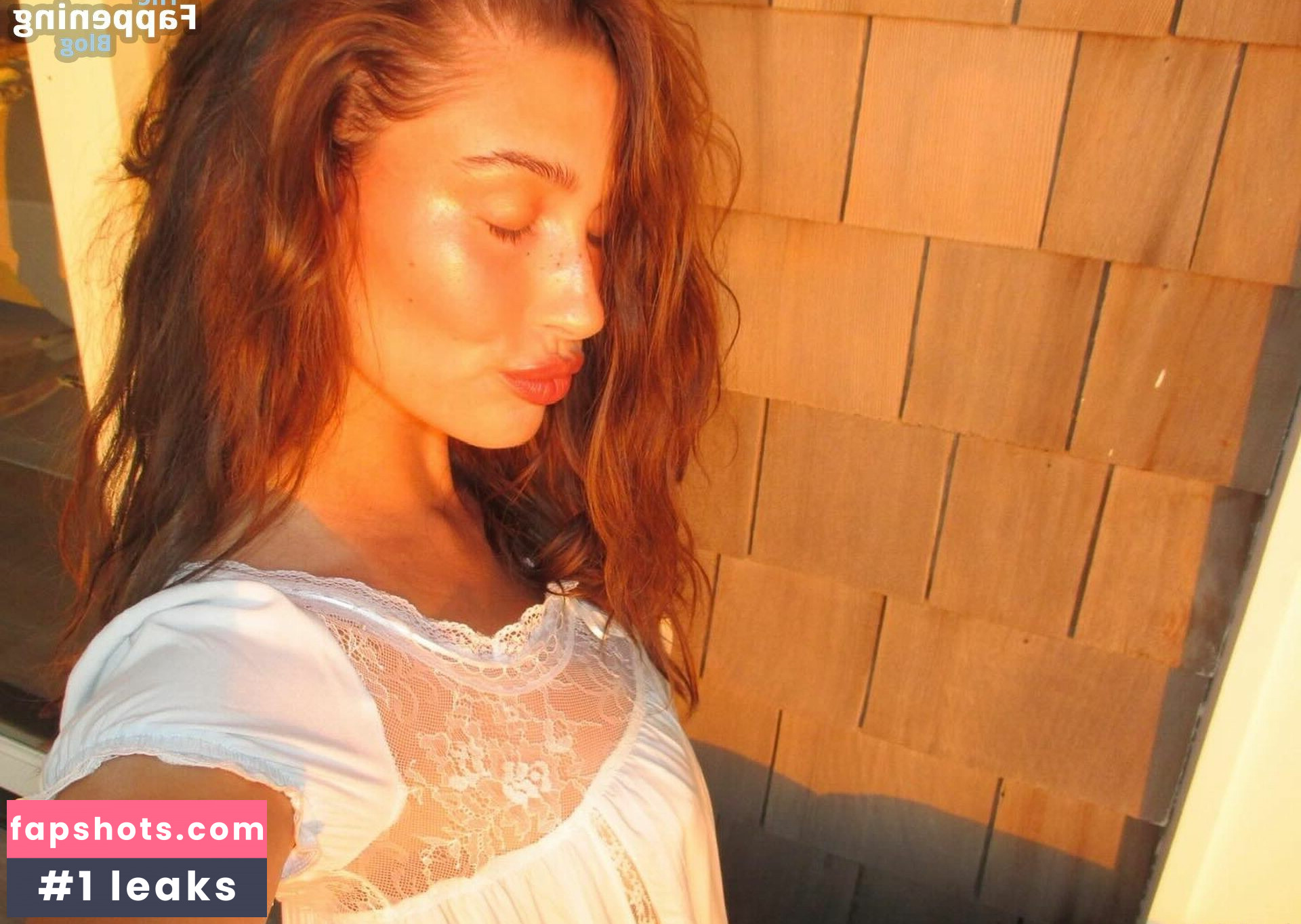 Hailey Bieber gallery photo #162