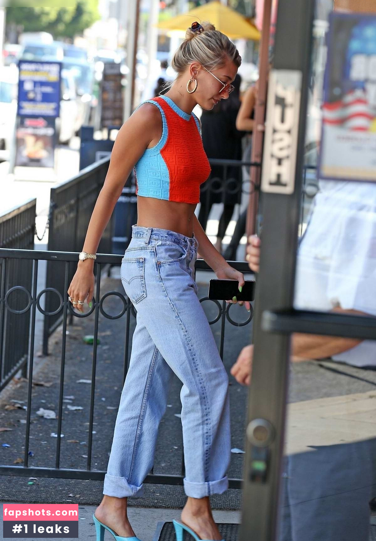 Hailey Bieber gallery photo #49