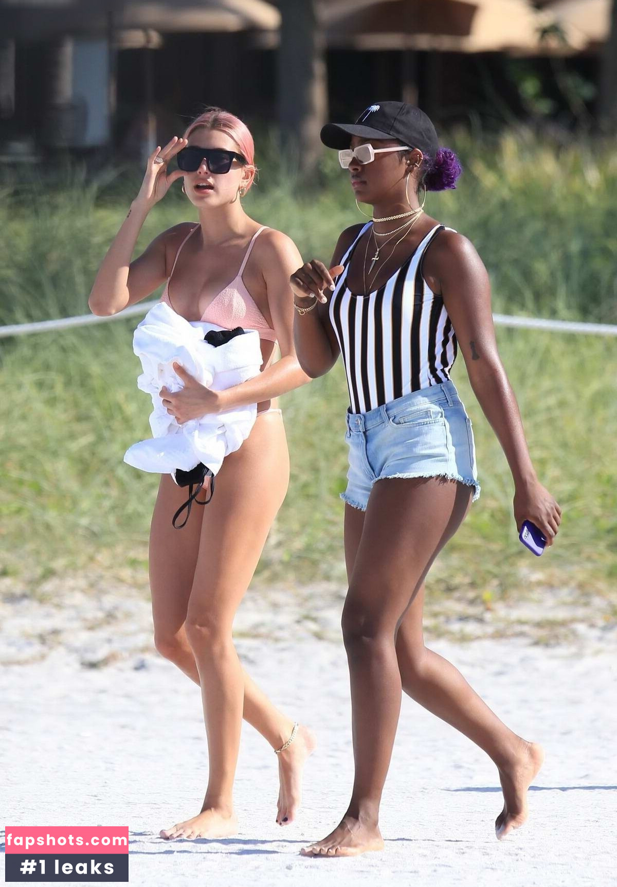 Hailey Bieber gallery photo #63