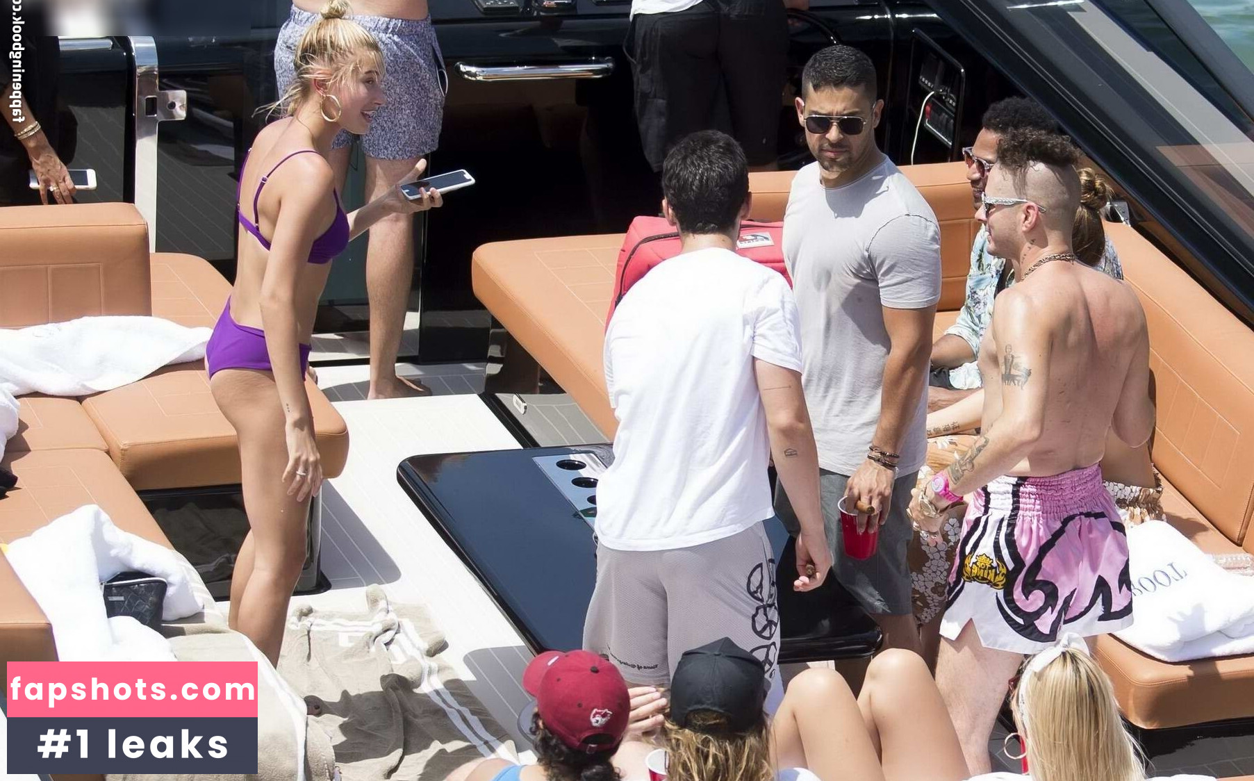 Hailey Bieber gallery photo #87