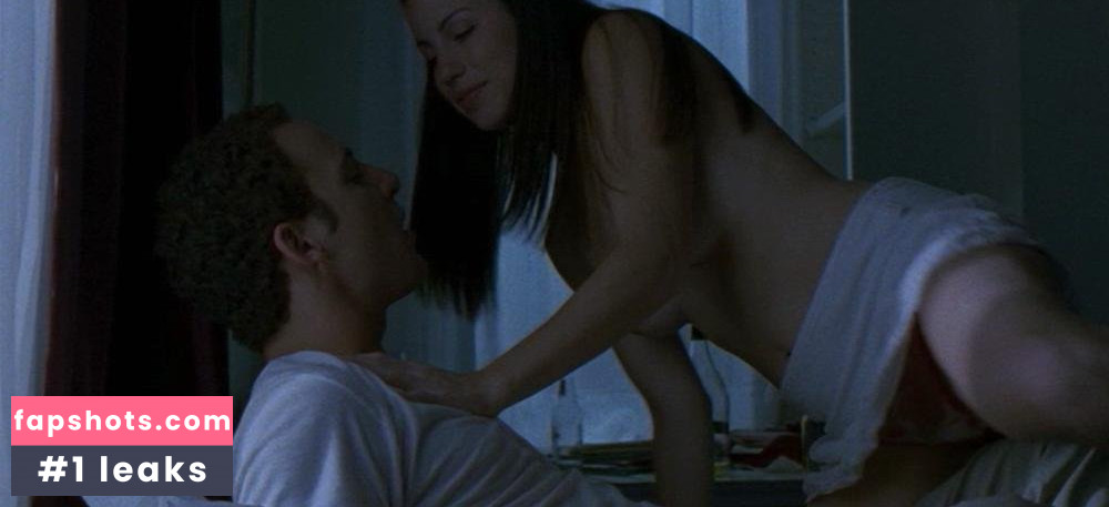 Hailey Bright nude babe gallery