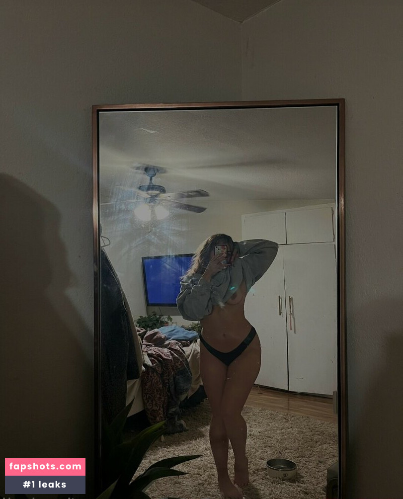 Hailey Gutierrez Nude Leaks OnlyFans - Fapshots