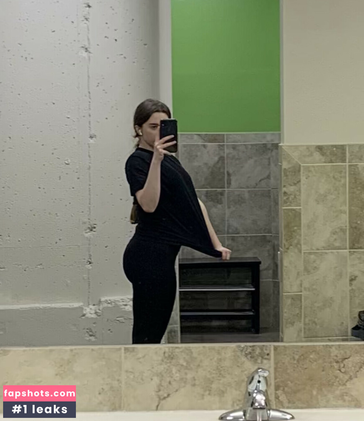 Hailey Heinatz gallery photo #5