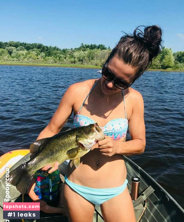 Hailey Lee gallery photo #19